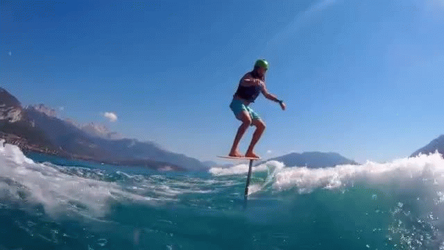 Levitate with me - Hydrofoil surfing