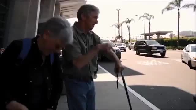 Larry Smith Treats Parkinson’s Disease with Cannabis Larry Smith Treats Parkinson’s Disease with Cannabis