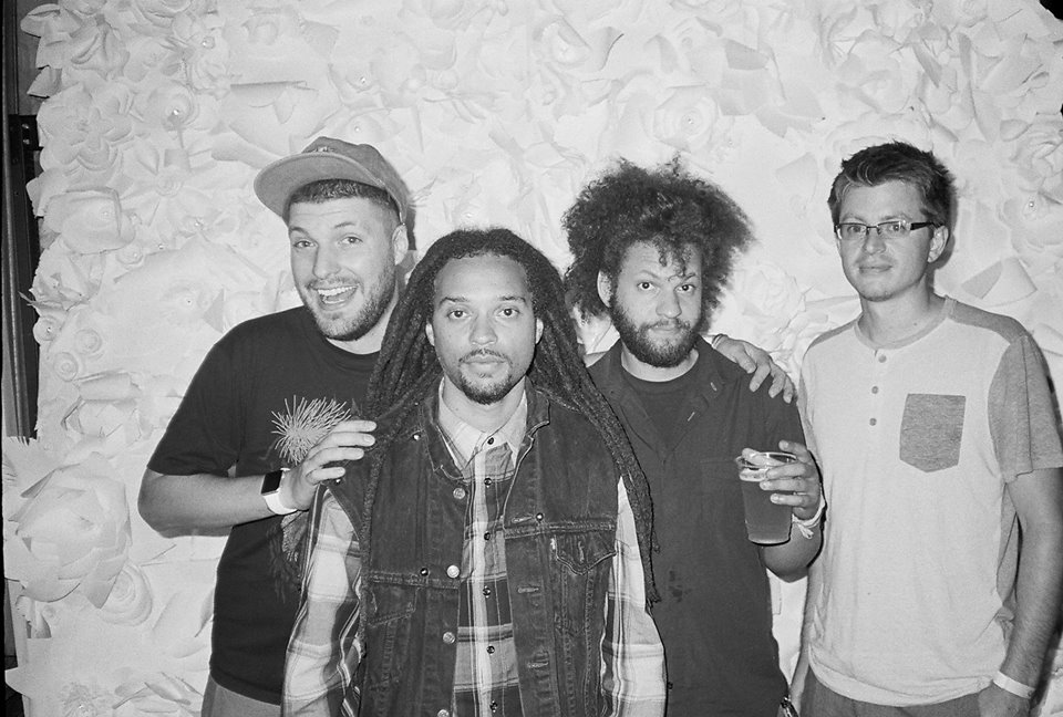Crunchy Kids: Homegirls (feat. Tufawon and Lizzo) Crunchy Kids: Homegirls (feat. Tufawon and Lizzo)