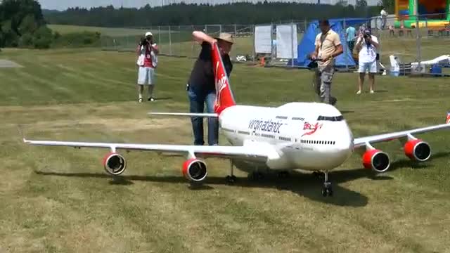 biggest rc airplane