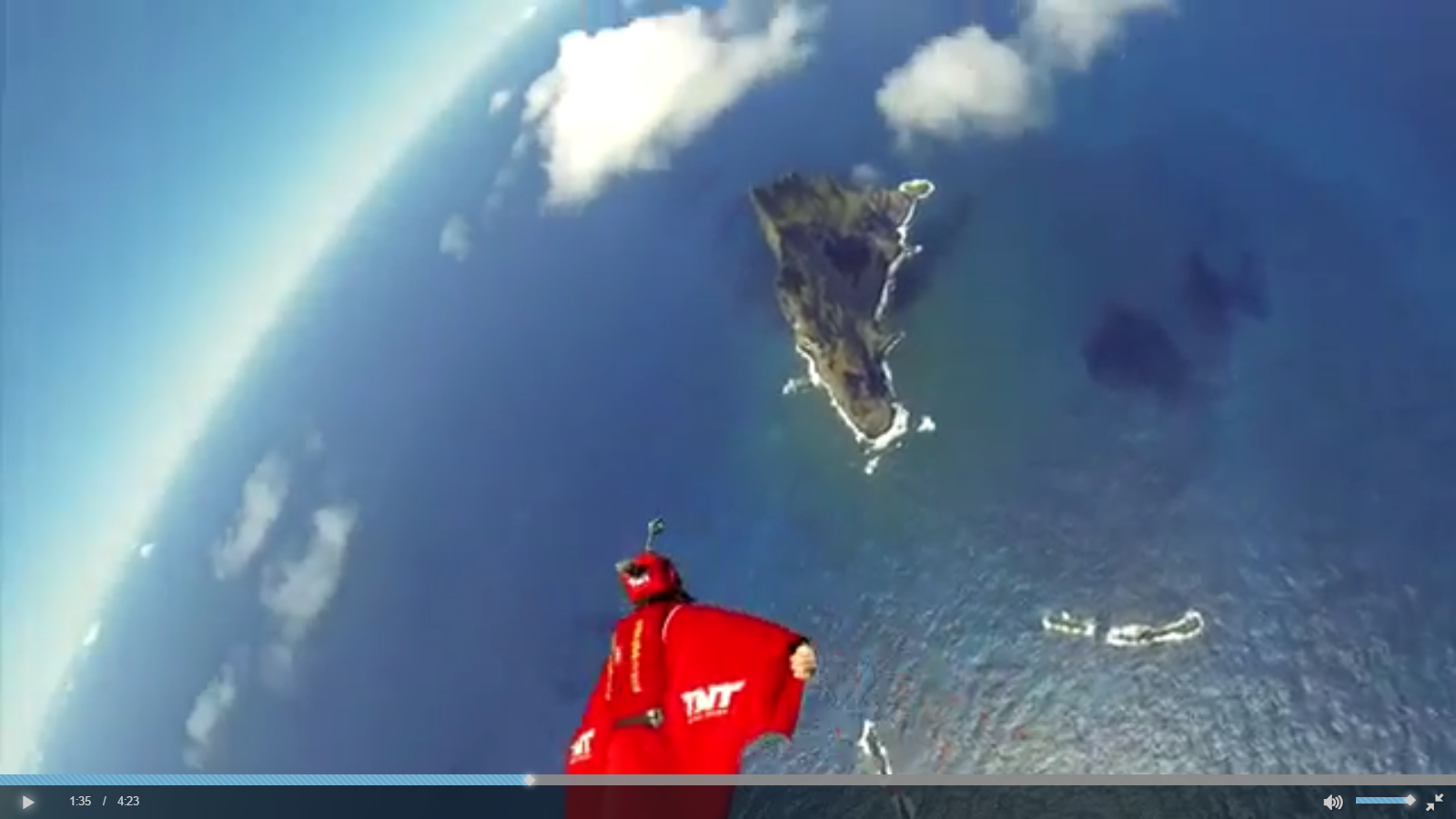 Awesome Wing Suit Flight!