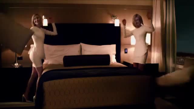 THIS IS HOW WE VEGAS™ - Corner view in every room. THIS IS HOW WE VEGAS™ - Corner view in every room.