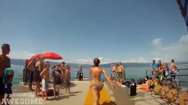 PEOPLE ARE AWESOME (Girls Edition)