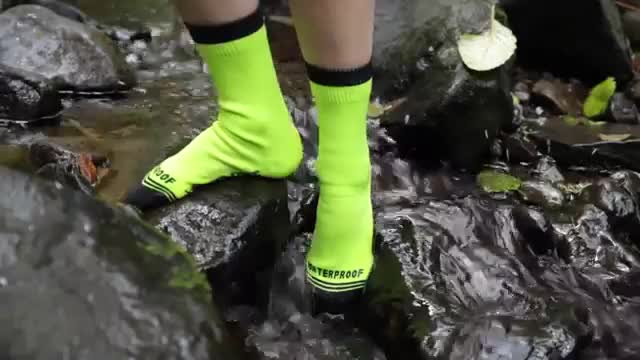 Showers Pass Crosspoint Waterproof Socks Showers Pass Crosspoint Waterproof Socks