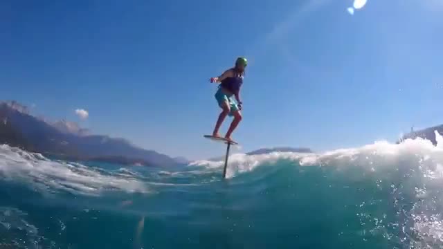 Levitate with me - Hydrofoil surfing